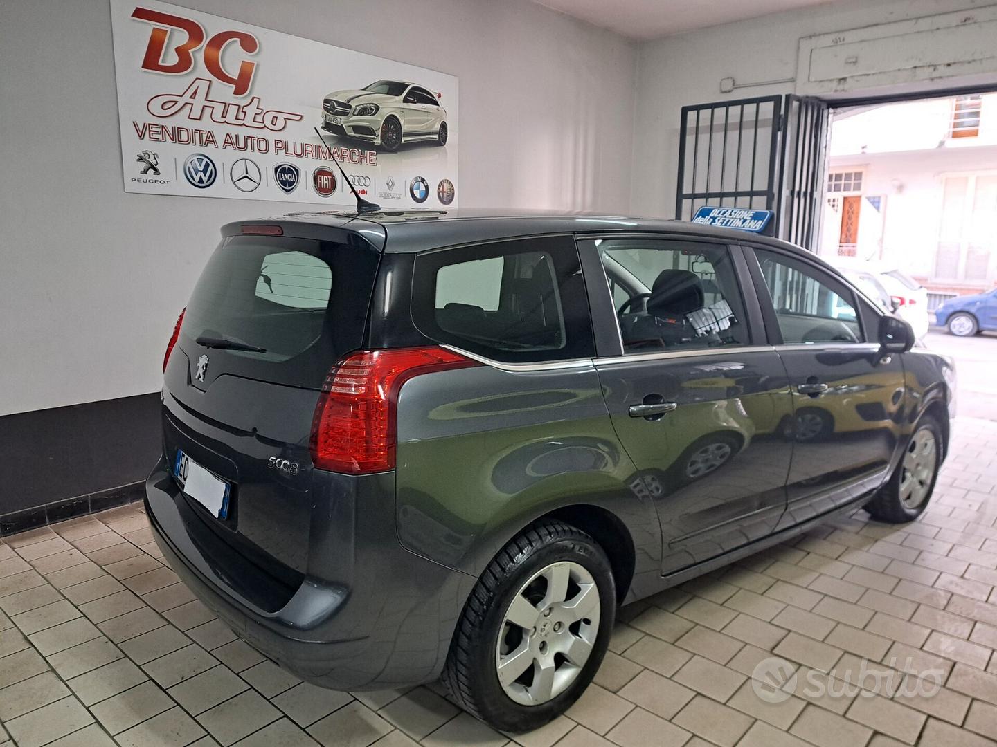 Peugeot 5008 2010 photo 4