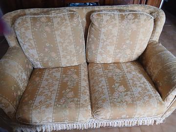 Divano artigianale 2 posti