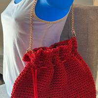Borsa Rossa a spalla con coulisse e catena dorata