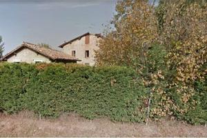Casa indipendente di 290 m² con più di 5 locali a 