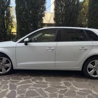 AUDI A3 SPORTBACK 1.6 TDI 2013