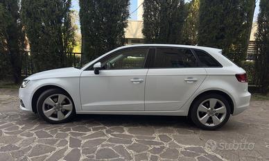 AUDI A3 SPORTBACK 1.6 TDI 2013