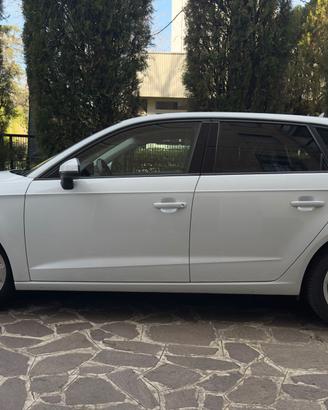AUDI A3 SPORTBACK 1.6 TDI 2013