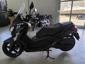 YAMAHA X-Max 250 x