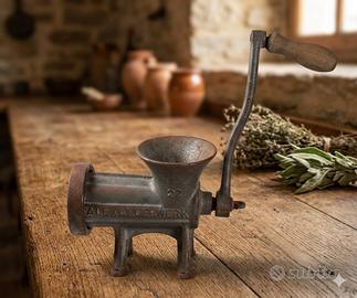 Tritacarne Antico in Ghisa Alexanderwerk 22