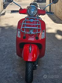Piaggio Vespa 300 GTS