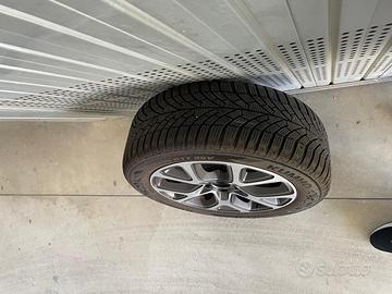 4 cerchi piu gomme