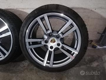 Ruote 19 copri mozzi PORSCHE 991 997 ricambi lega