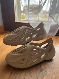 Yeezy Foam Runner Beige taglia 42