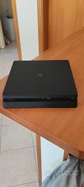PS4 slim 