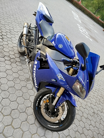 Yamaha r1