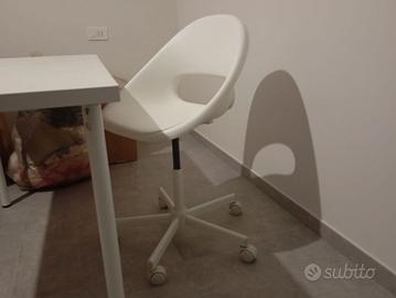 Set di due Scrivanie con sedie girevoli