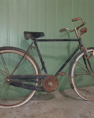 Bici antica da uomo