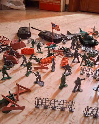 soldatini e mezzi militari