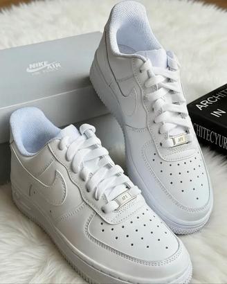 Nike Air Force 1 bianche.41