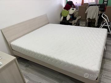 Letto matrimoniale