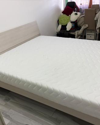 Letto matrimoniale