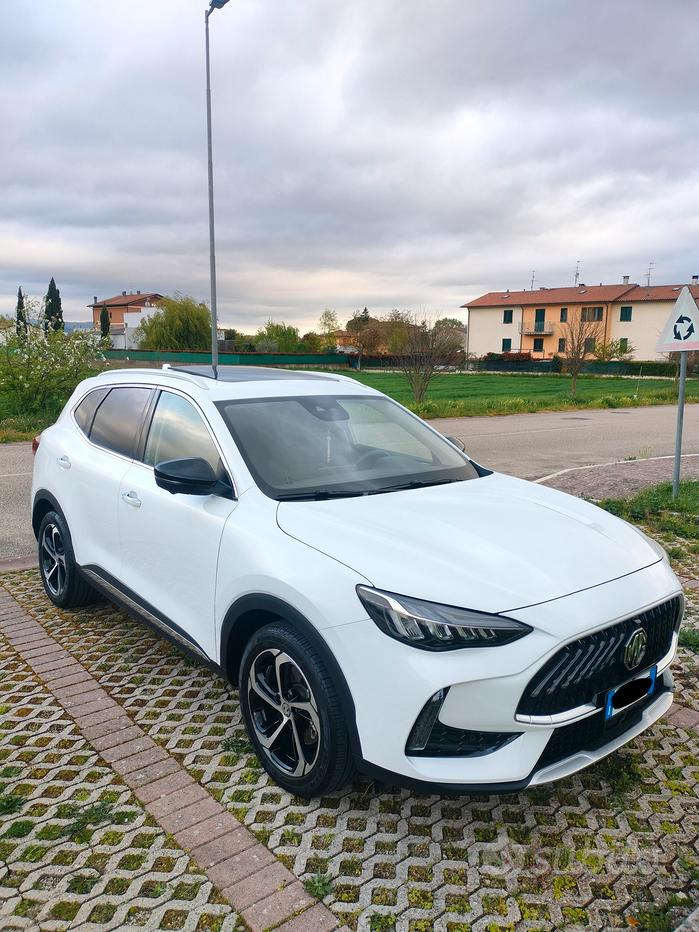 MG HS (2022-->)