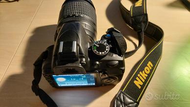 Nikon D3100 reflex