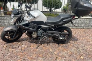 Yamaha XJ6 Naked