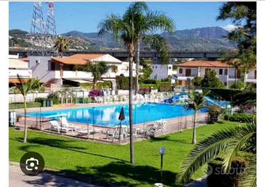 Villa a schiera.+ Bivani. Il Portico Furnari (ME)