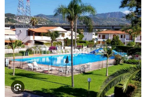 Villa a schiera.+ Bivani. Il Portico Furnari (ME)