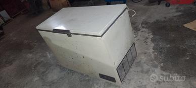 Ariston congelatore a pozzetto 400 litri 