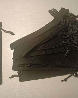 Astuccio porta penne in velluto nero