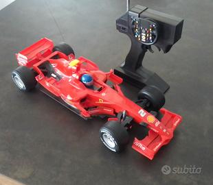 Ferrari F1 F2008 con radiocomando Newray