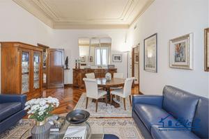 APPARTAMENTO DI CHARME IN PALAZZO DEPOCA CON EVENT