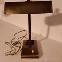 lampada ministeriale 