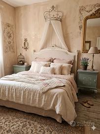 coppia di comodini shabby 