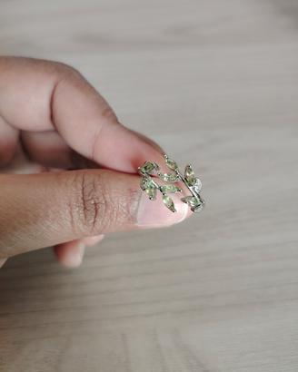 Anello foglie di Peridoto 