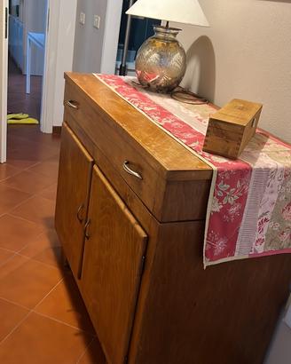 Madia credenza