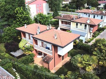Casa in bifamiliare tricamere con ampio giardin...