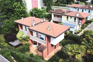 Casa in bifamiliare tricamere con ampio giardin...