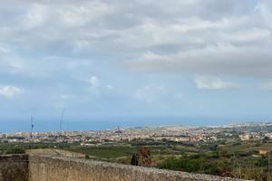 Menfi-c.da Cavarretto: 60 mq con terreno