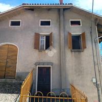 CASA SEMINDIPENDENTE A PORTULA