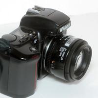 Macchina Fotografica Analogica NIKON F-601 + Obiet