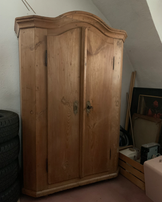 Armadio antico
