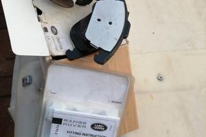 pastiglie freno piu dadi antifurto range rover Evo