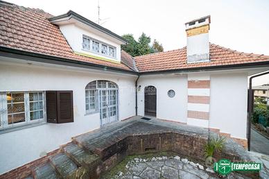 VILLA INDIPENDENTE IN ZONA COLLINARE A BAVENO