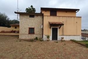 Tribunale di Caltanissetta-RG 38/2022 Casa in asta