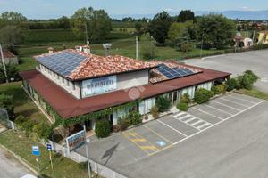 NEGOZIO A ANNONE VENETO