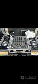 Consolle Dj: 2 CDJ200 PIONEER, mixer e Flightcase