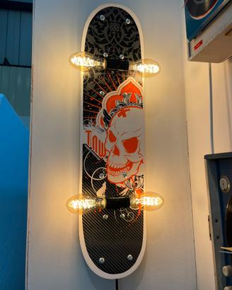 Lampada Skate teschio da parete