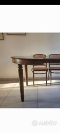 Tavolo 2° metà '800 con 6 sedie Thonet anni '80 