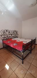 Letto in ferro battuto vintage