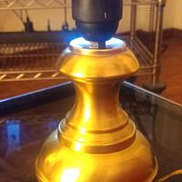 lampada da tavolo in ottone  dorato anni 70