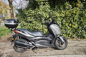 Yamaha X-Max 300 - 2017